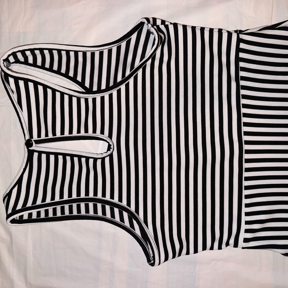 Charlotte Russe | Y2K Striped Black and White Mini Dress - Picture 4 of 4